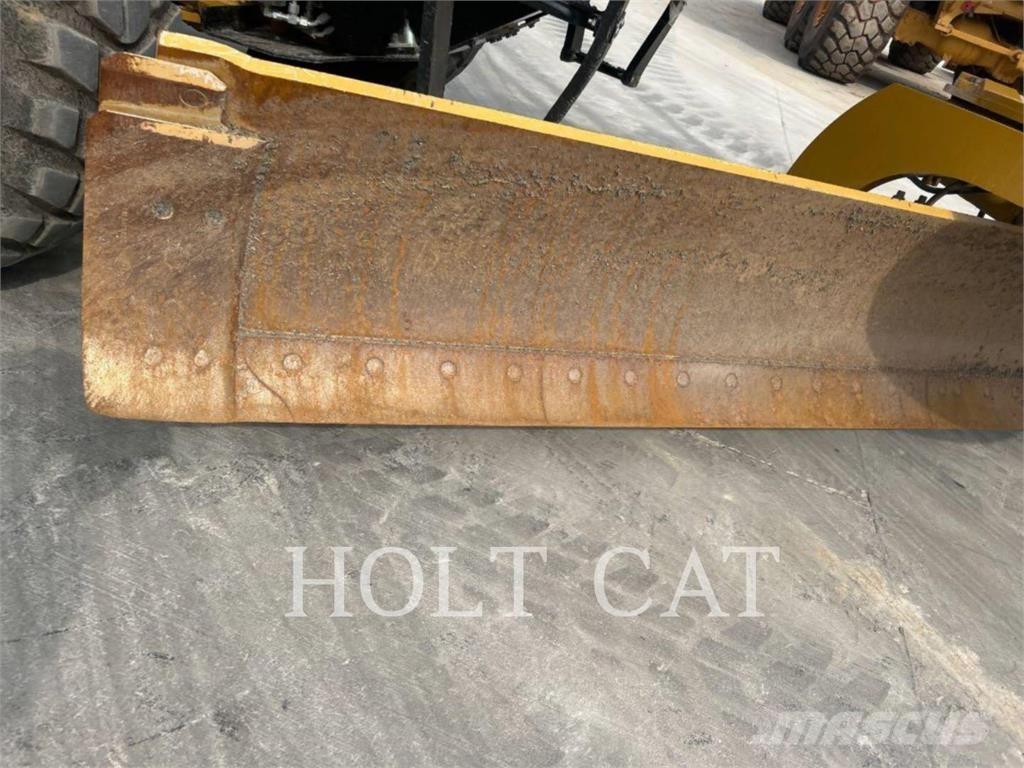 CAT 140 AWD Γκρέιντερς