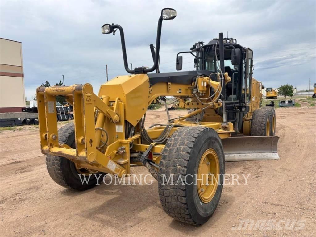 CAT 140M 2 Γκρέιντερς