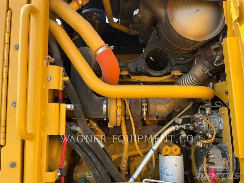 CAT 140M2 AWD Γκρέιντερς