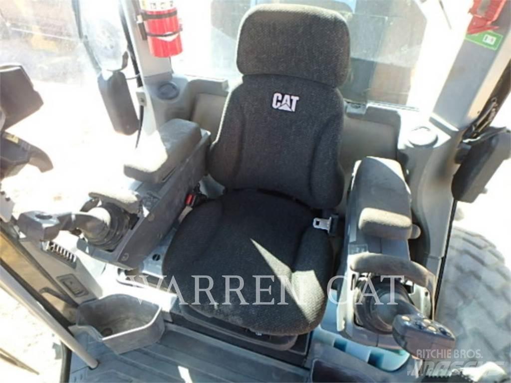 CAT 140M3 Γκρέιντερς