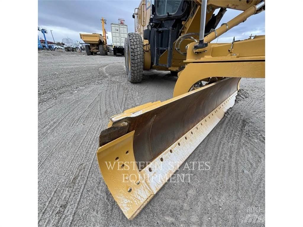 CAT 140M3 Γκρέιντερς