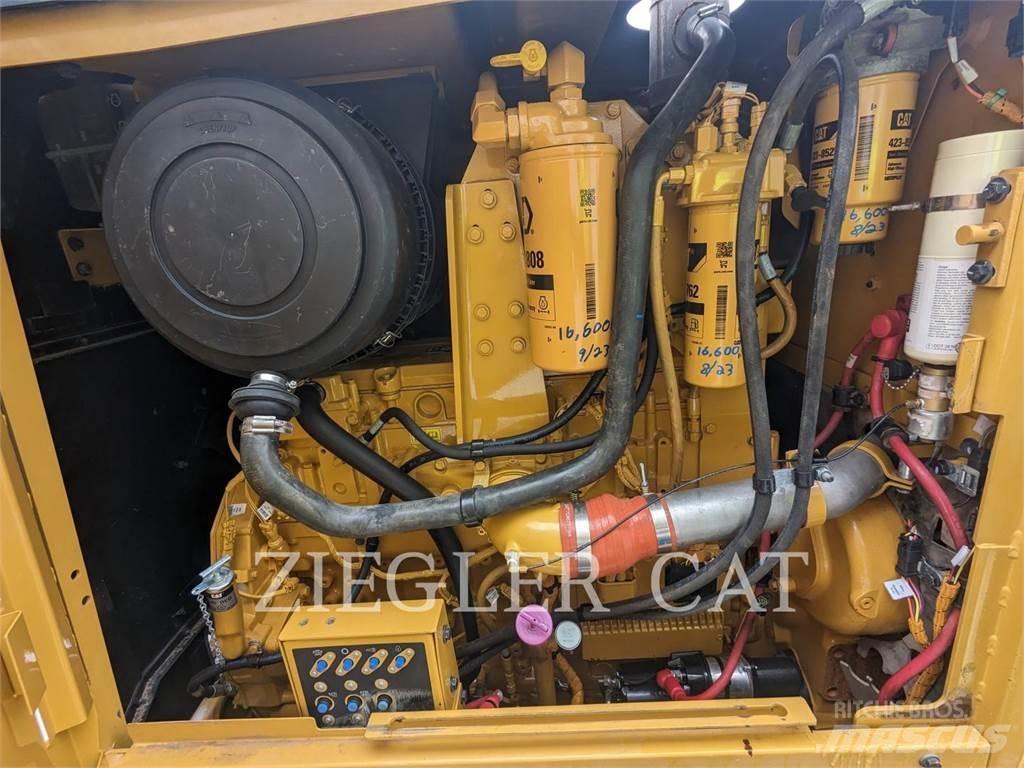 CAT 14M Γκρέιντερς