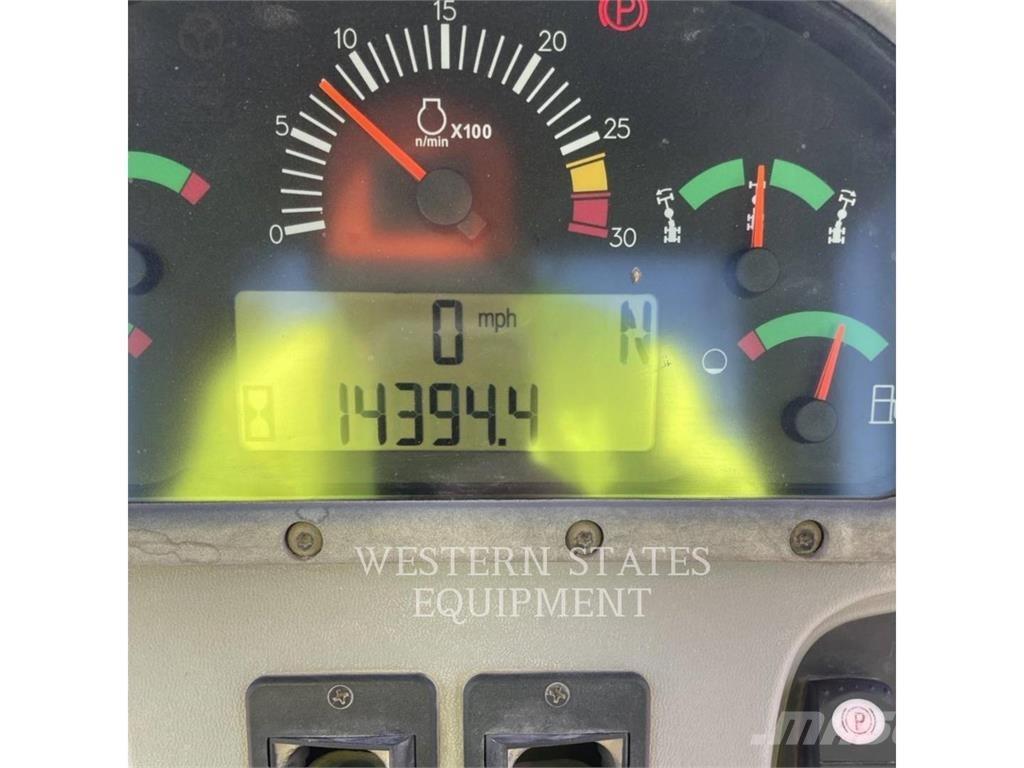 CAT 14M Γκρέιντερς