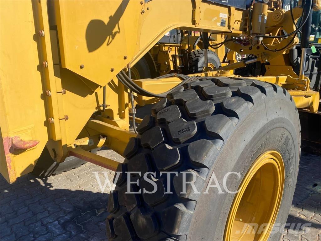 CAT 14M Γκρέιντερς