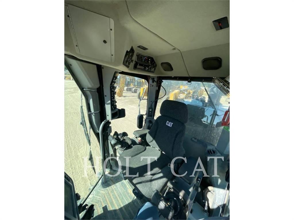 CAT 160M3 Γκρέιντερς