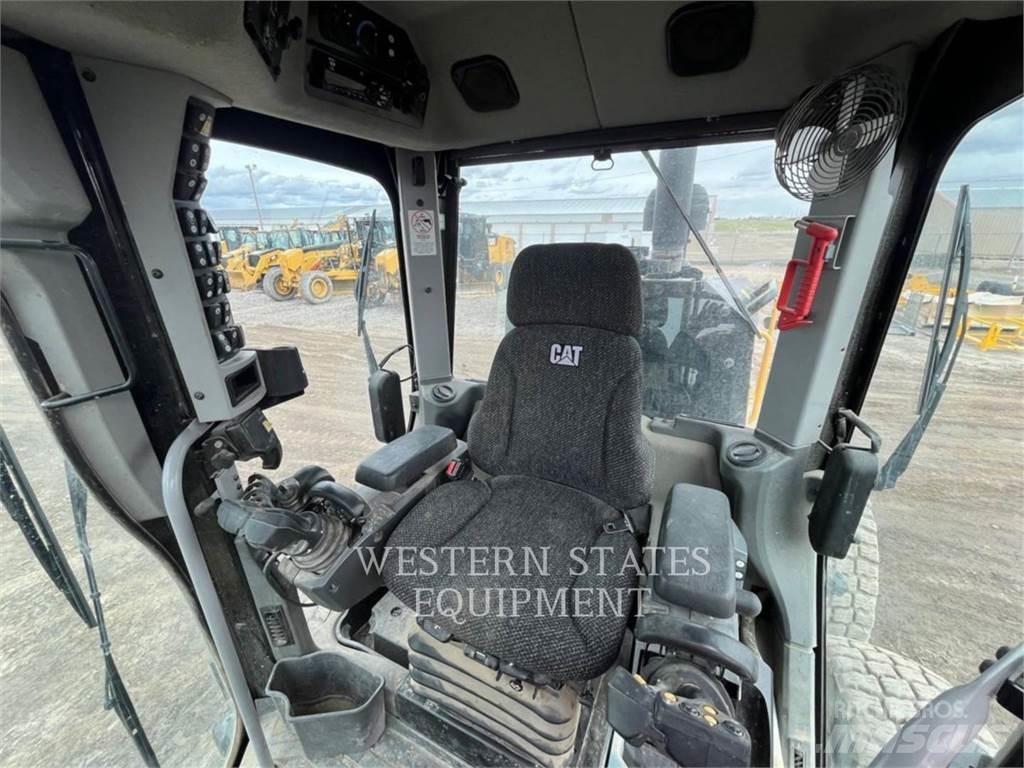 CAT 160M3 Γκρέιντερς