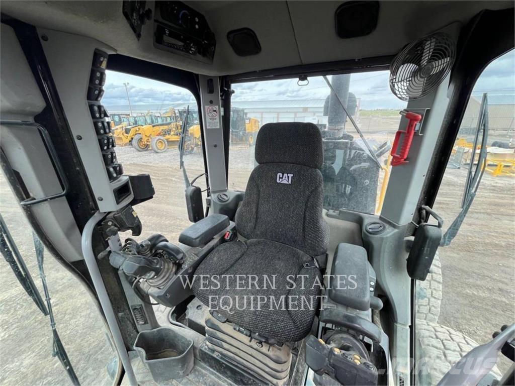 CAT 160M3 Γκρέιντερς