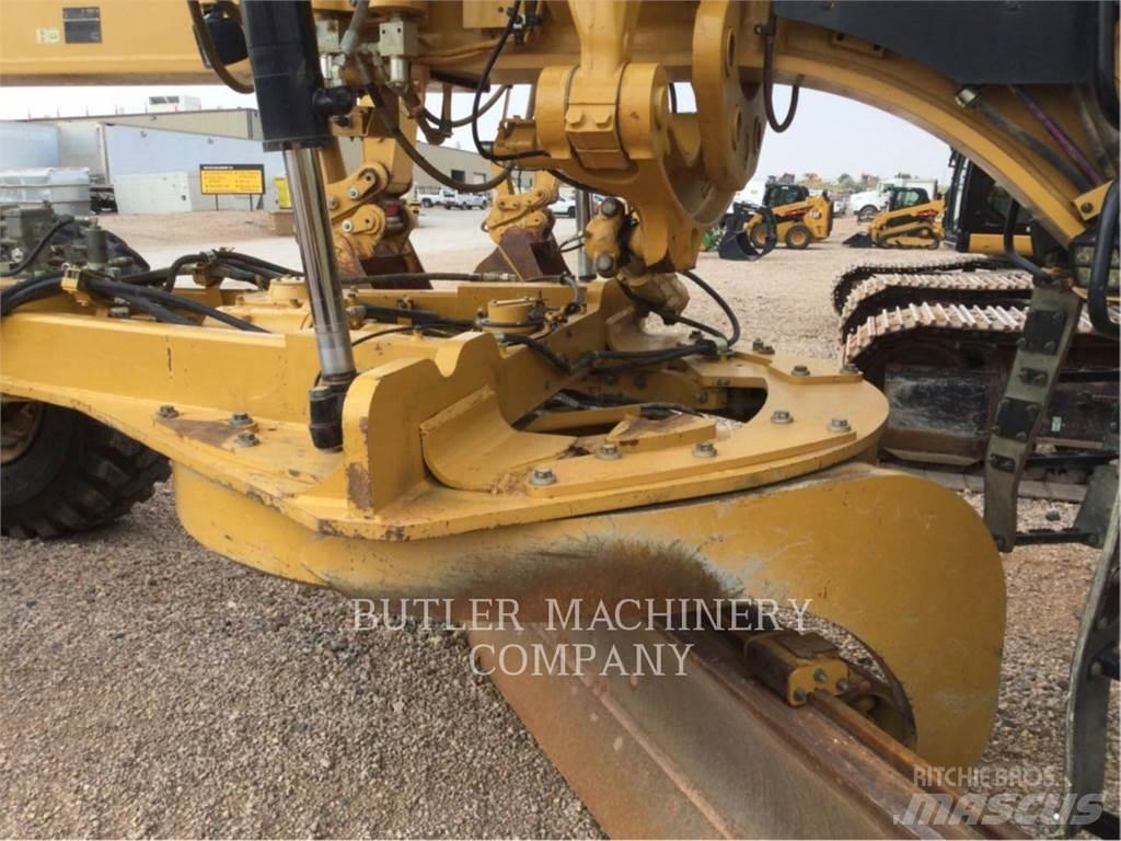 CAT 18 M3 Γκρέιντερς