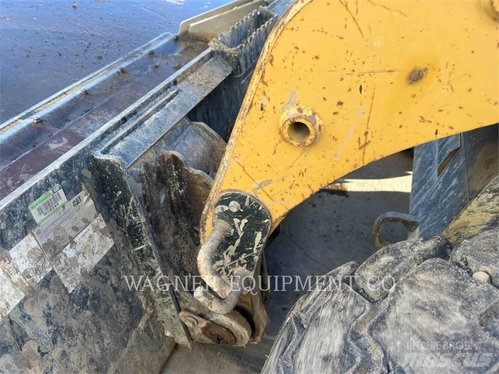 CAT 216B Φορτωτάκια