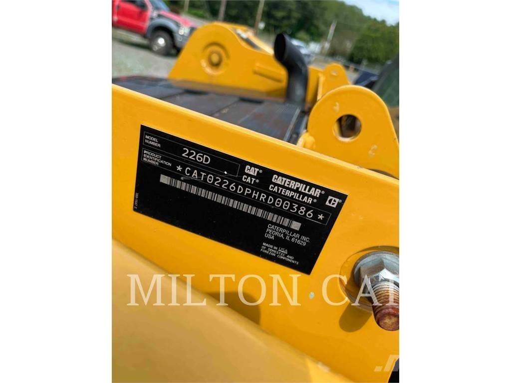CAT 226D Φορτωτάκια