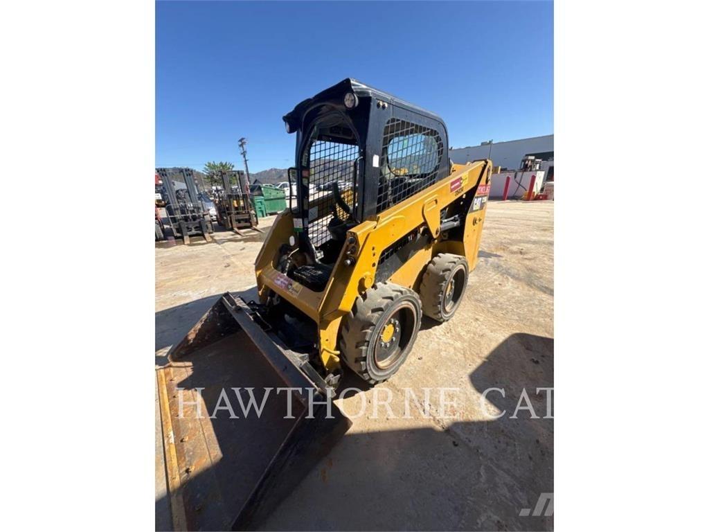 CAT 226D Φορτωτάκια