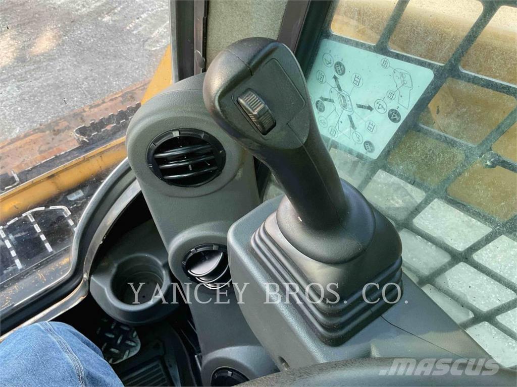 CAT 226D3 Φορτωτάκια