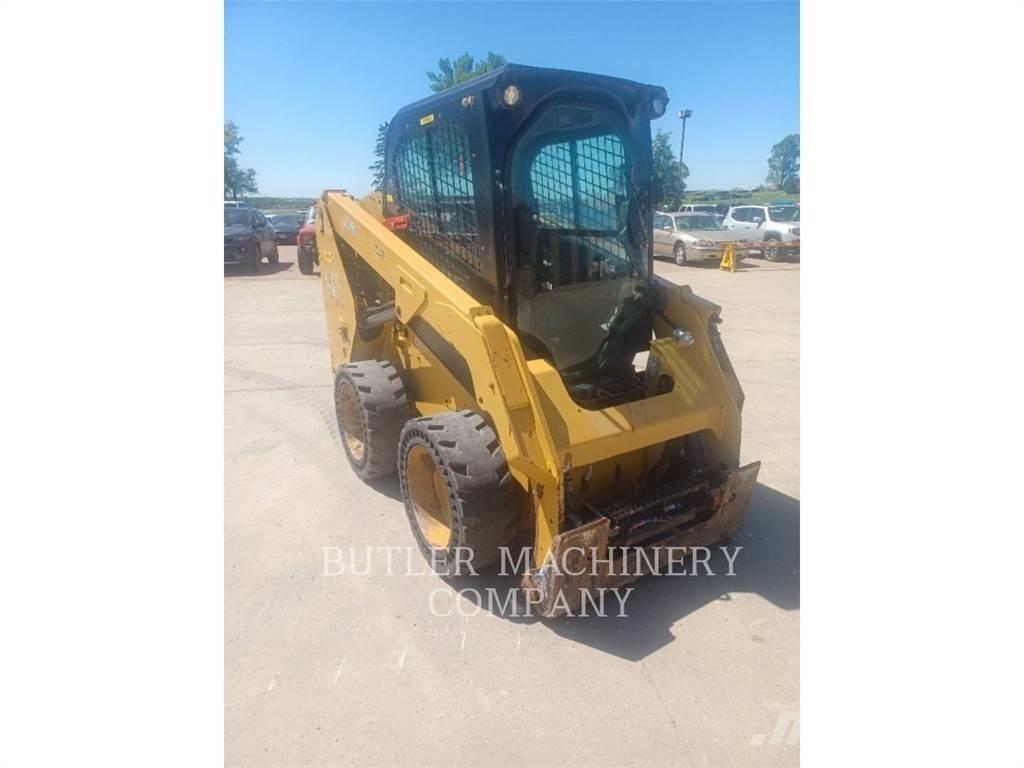 CAT 236D3 Φορτωτάκια