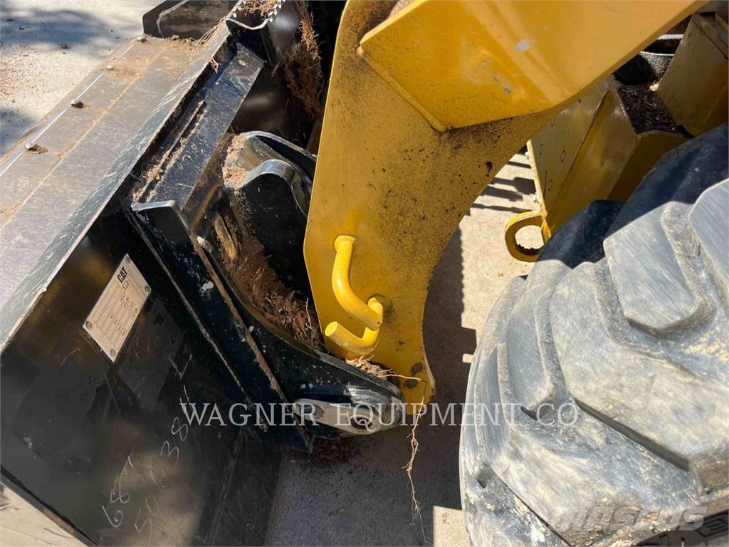 CAT 236D3 Φορτωτάκια