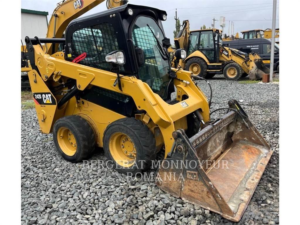 CAT 242D Φορτωτάκια