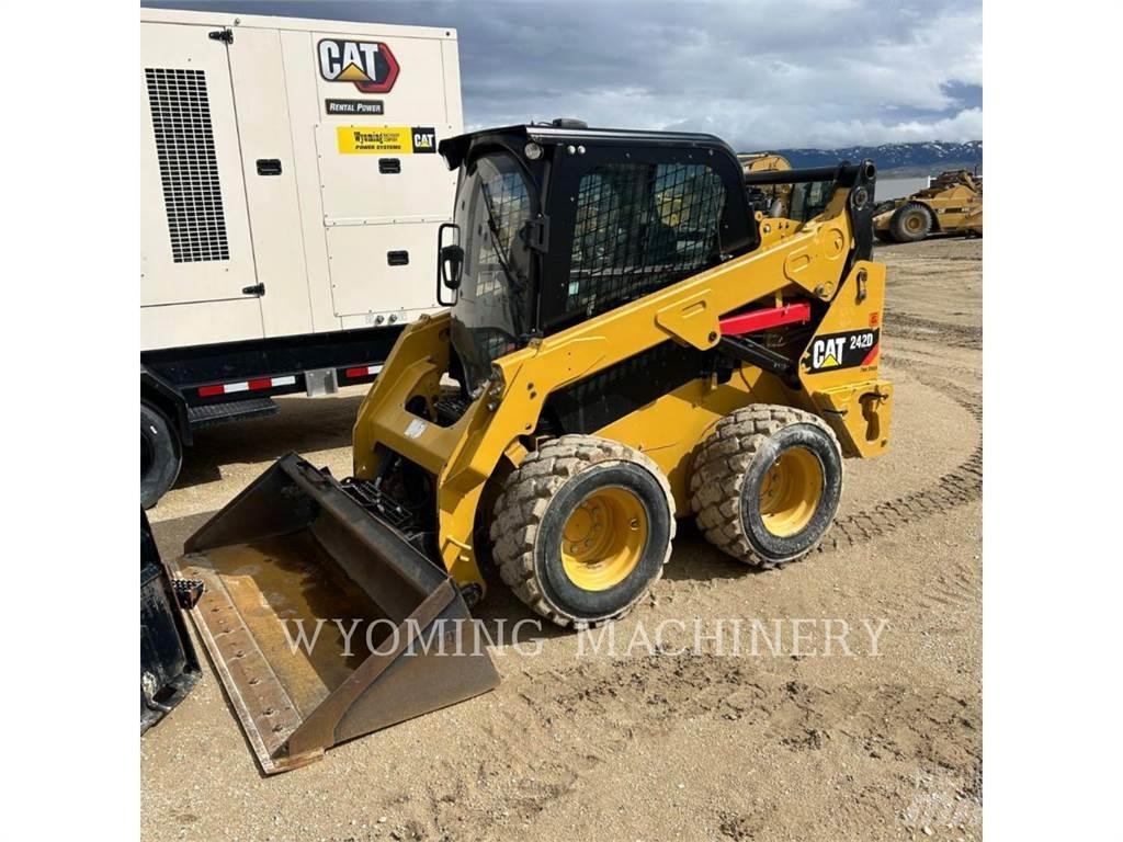 CAT 242D Φορτωτάκια