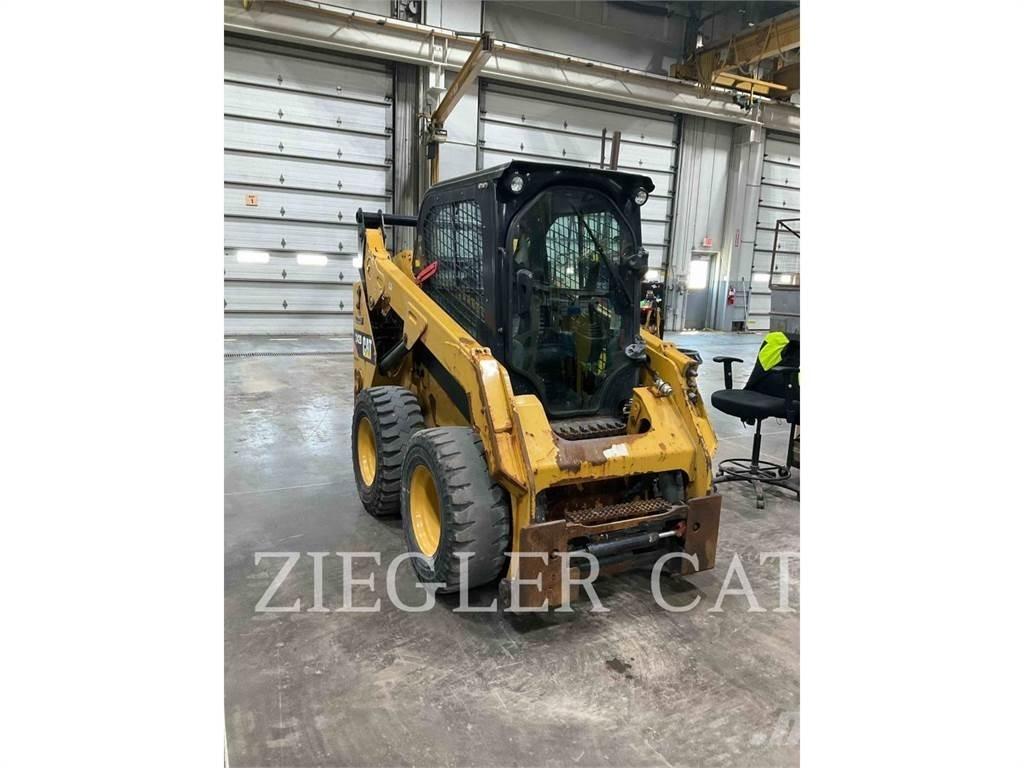 CAT 242D Φορτωτάκια