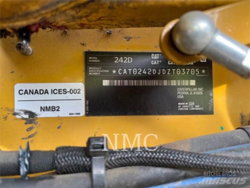 CAT 242D Φορτωτάκια