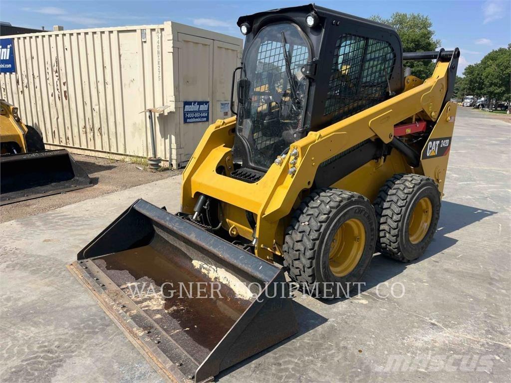 CAT 242D Φορτωτάκια