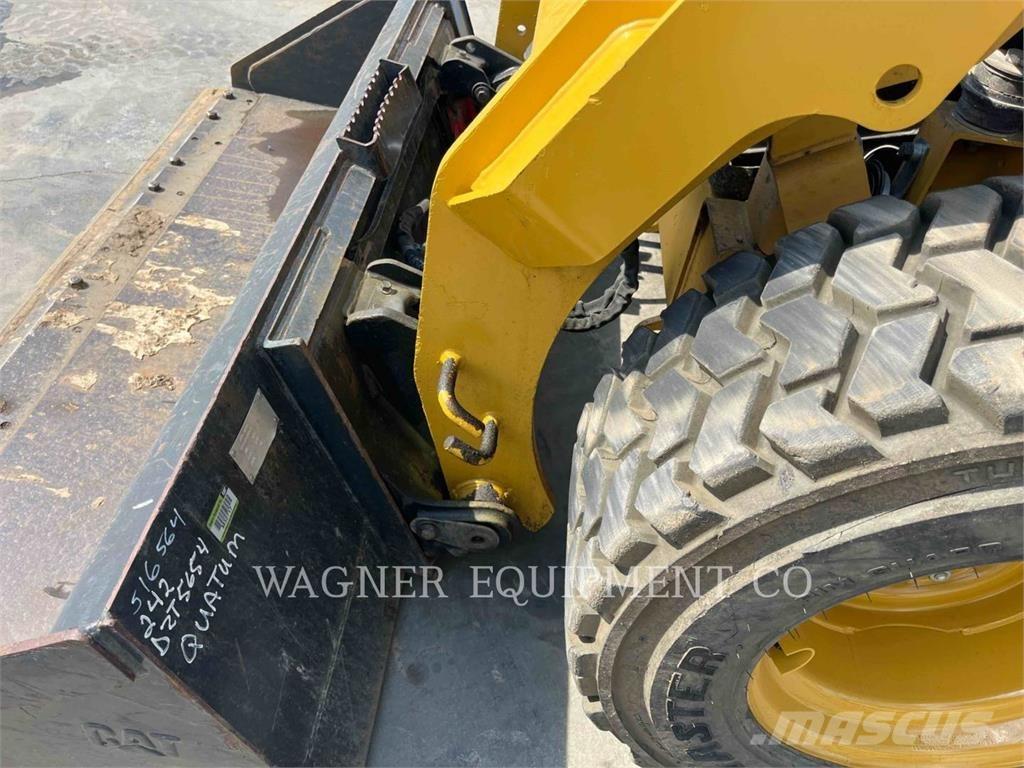 CAT 242D Φορτωτάκια