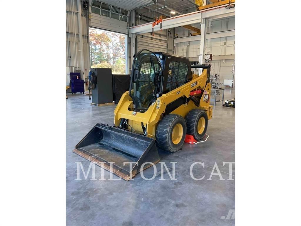 CAT 242D 3 Φορτωτάκια