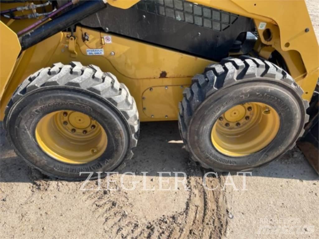CAT 242D3 Φορτωτάκια