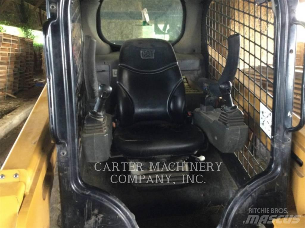 CAT 242D3 Φορτωτάκια