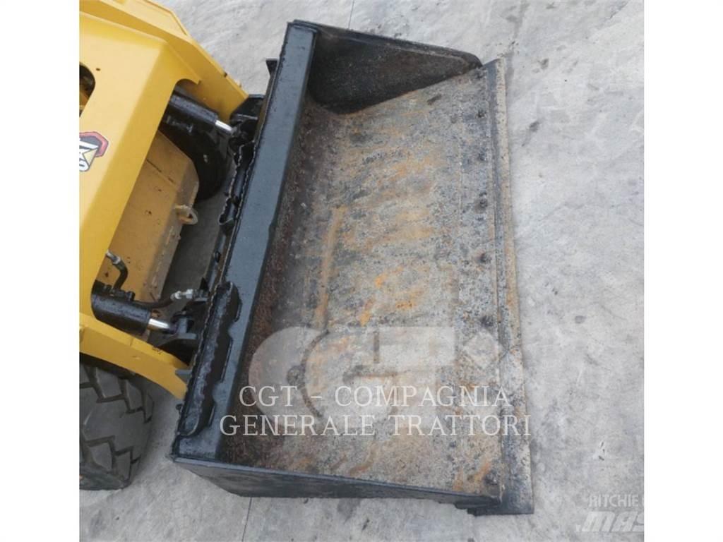 CAT 242D3 Φορτωτάκια