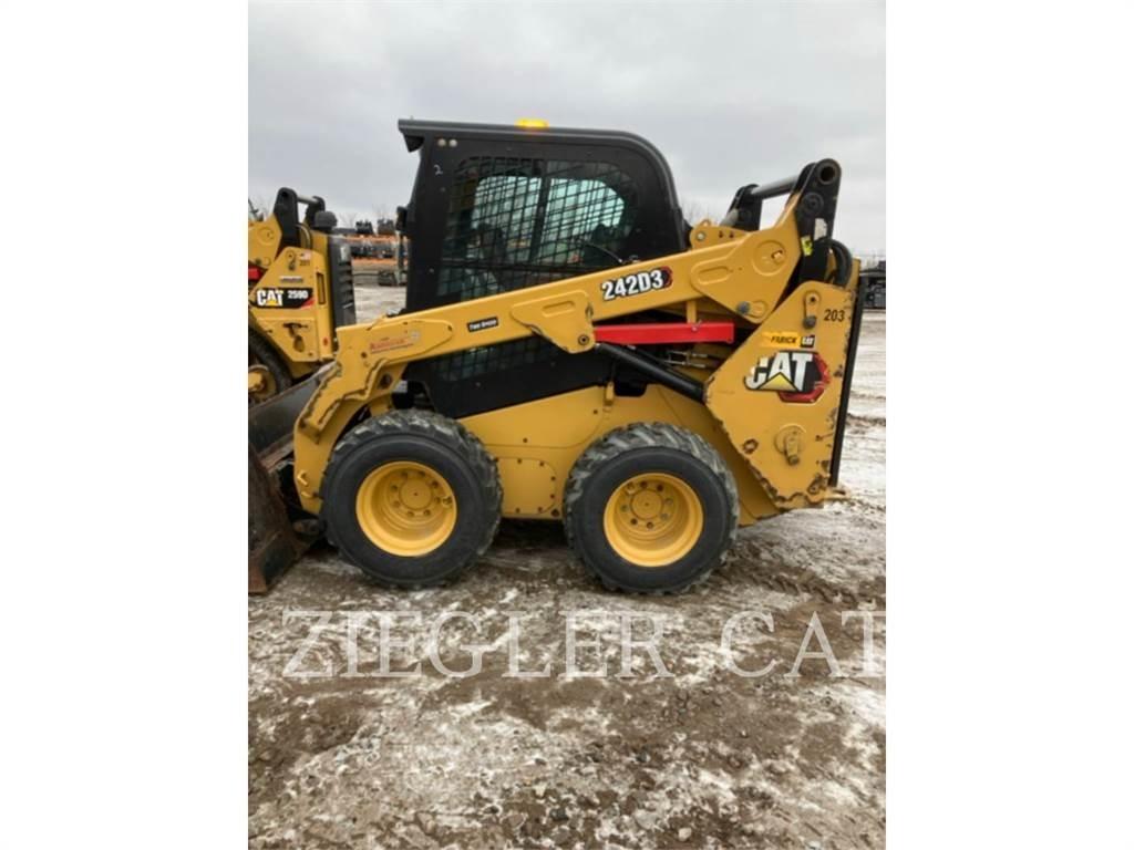 CAT 242D3 Φορτωτάκια