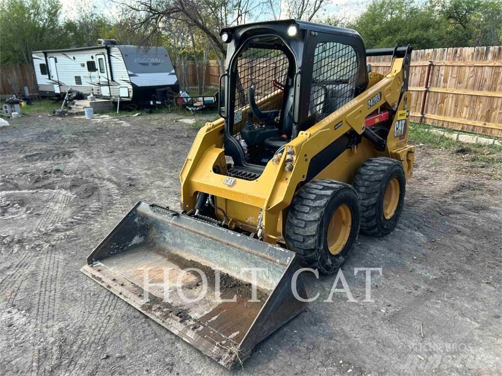 CAT 242D3 Φορτωτάκια