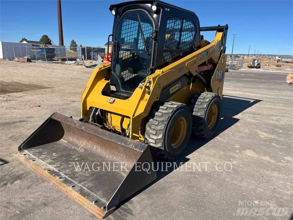 CAT 242D3 Φορτωτάκια