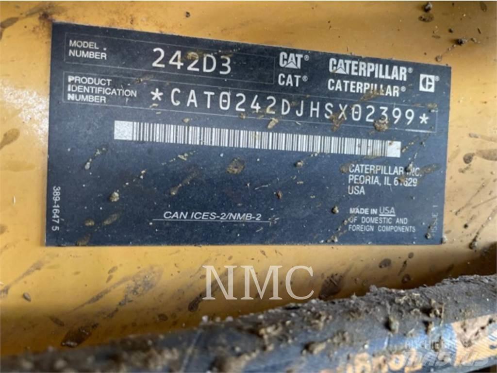 CAT 242D3 Φορτωτάκια