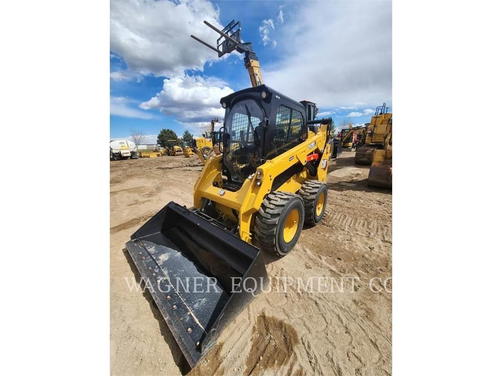 CAT 242D3 Φορτωτάκια