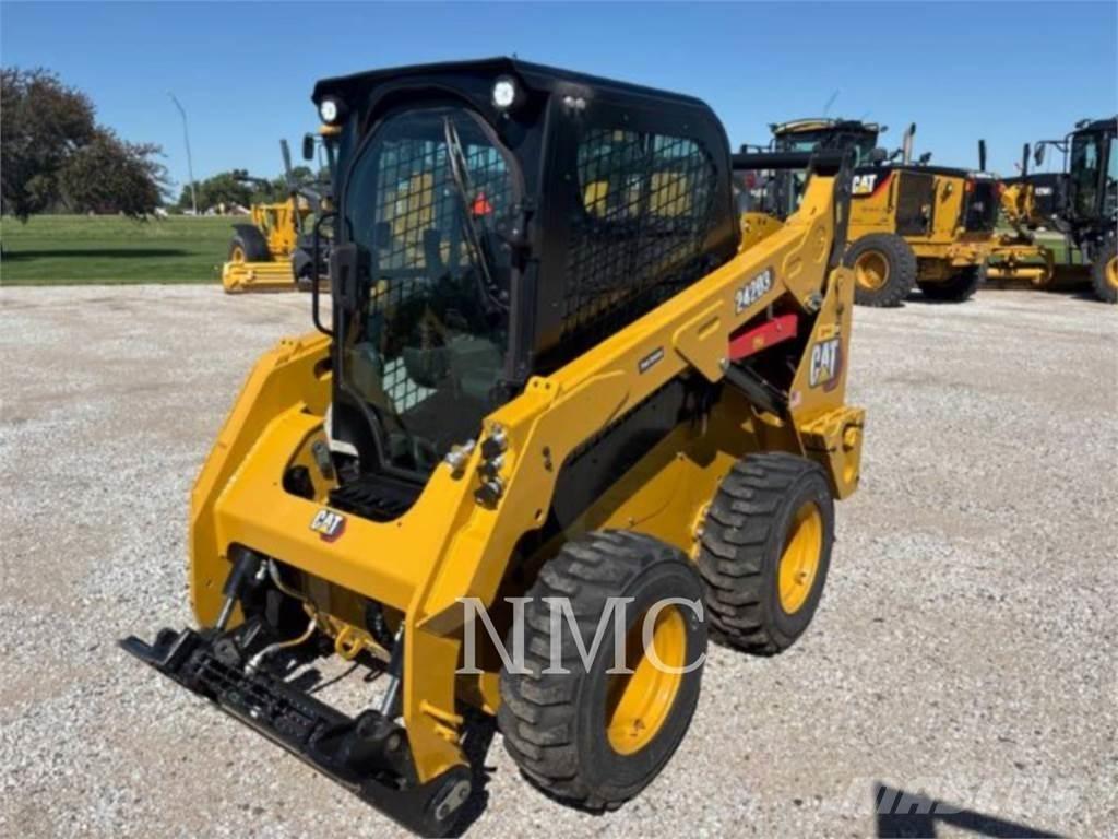 CAT 242D3 Φορτωτάκια