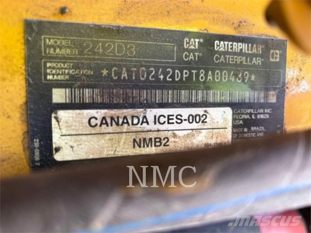 CAT 242D3 Φορτωτάκια