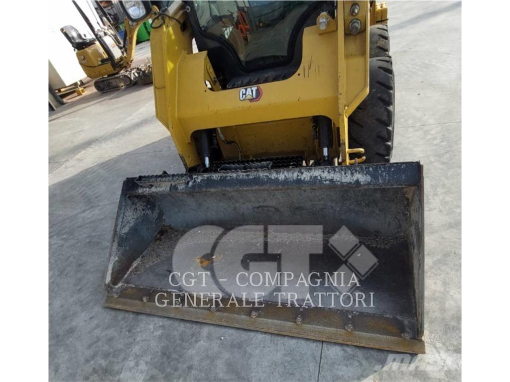 CAT 242D3 Φορτωτάκια