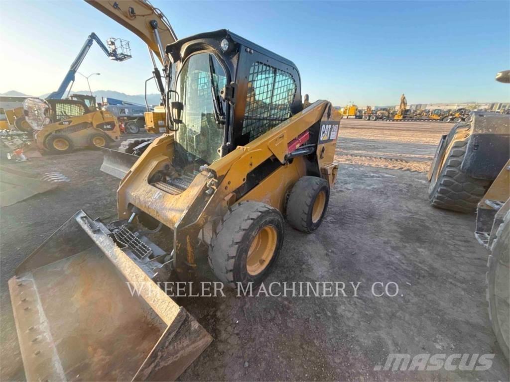 CAT 246D2 C3H4 Φορτωτάκια