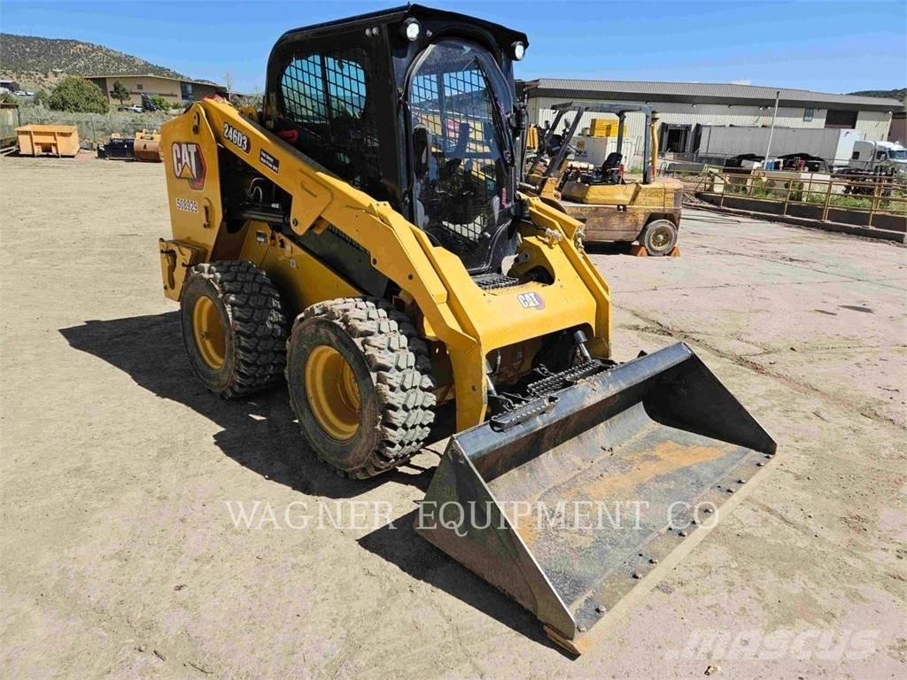 CAT 246D3 Φορτωτάκια