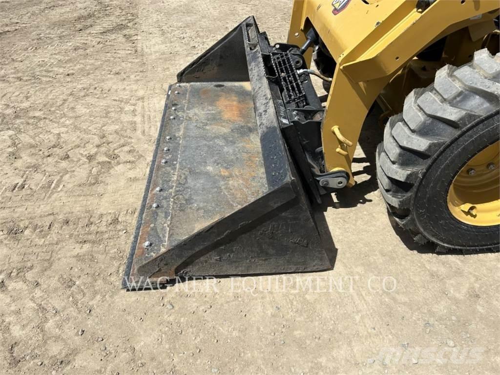 CAT 246D3 Φορτωτάκια