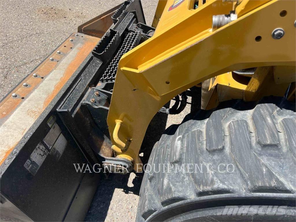 CAT 246D3 Φορτωτάκια