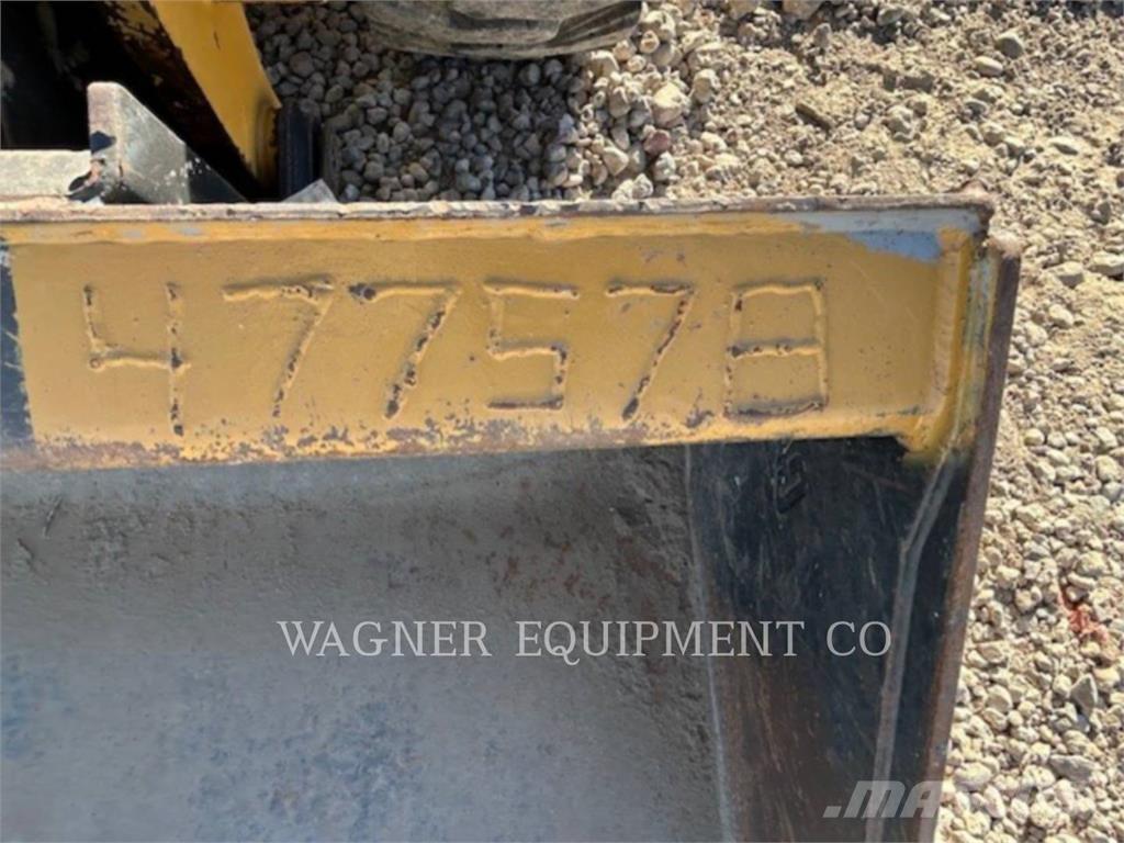 CAT 246D3 Φορτωτάκια