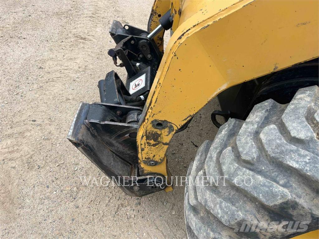 CAT 252B Φορτωτάκια