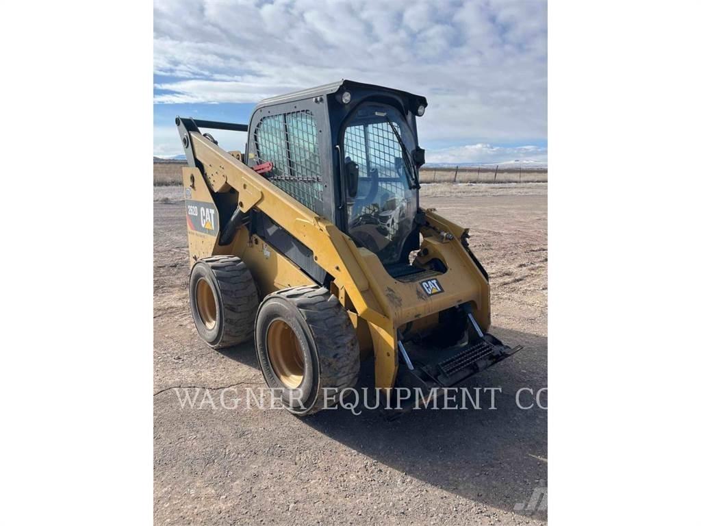 CAT 262D HF Φορτωτάκια
