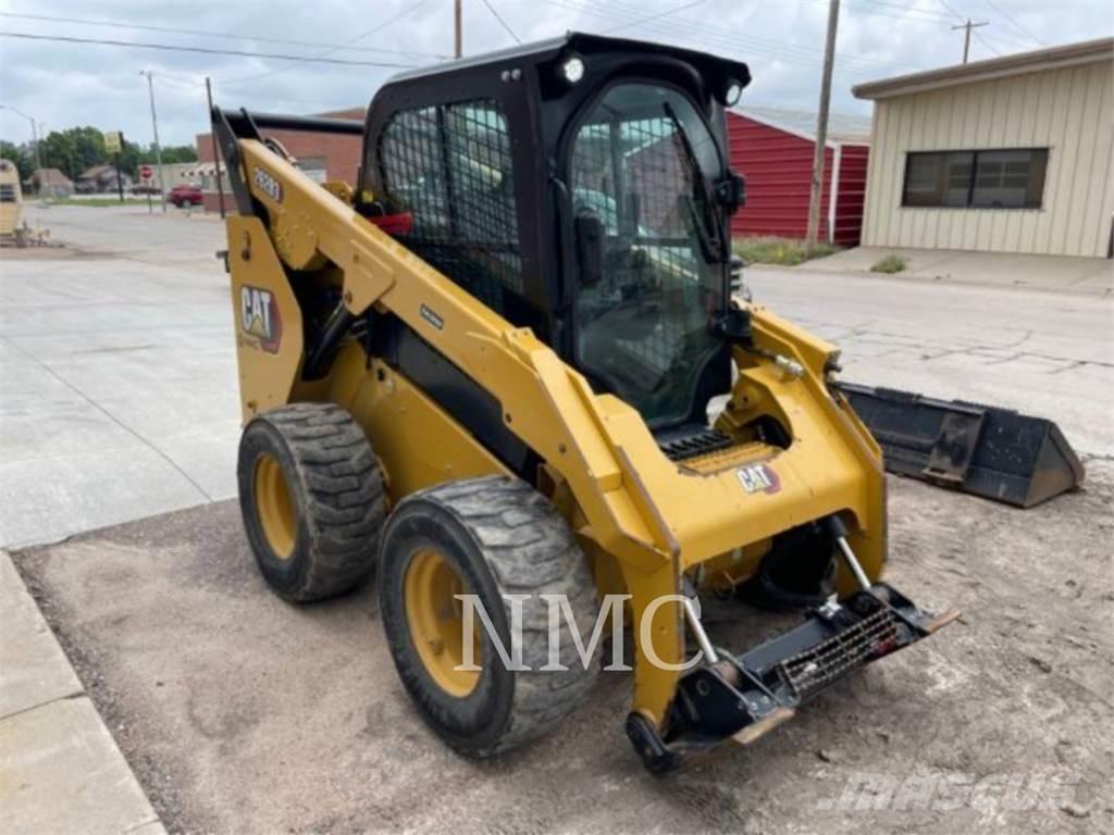 CAT 262D3 Φορτωτάκια