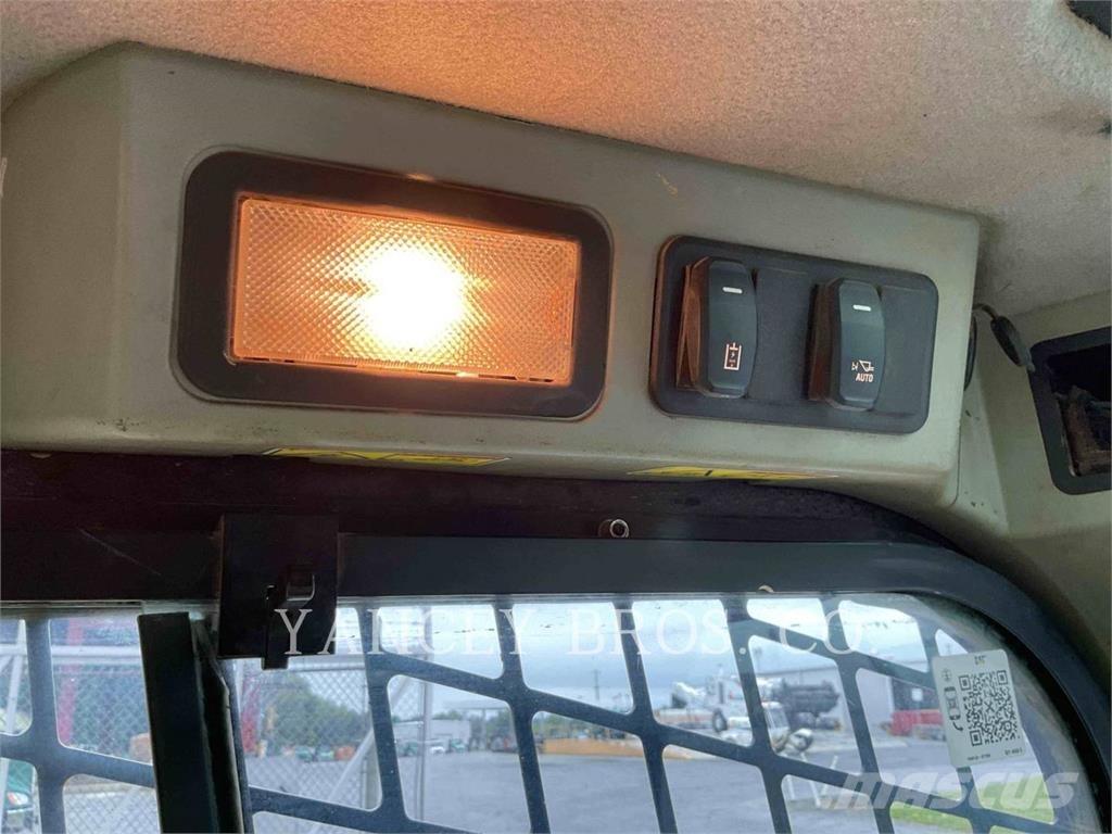 CAT 262D3 Φορτωτάκια