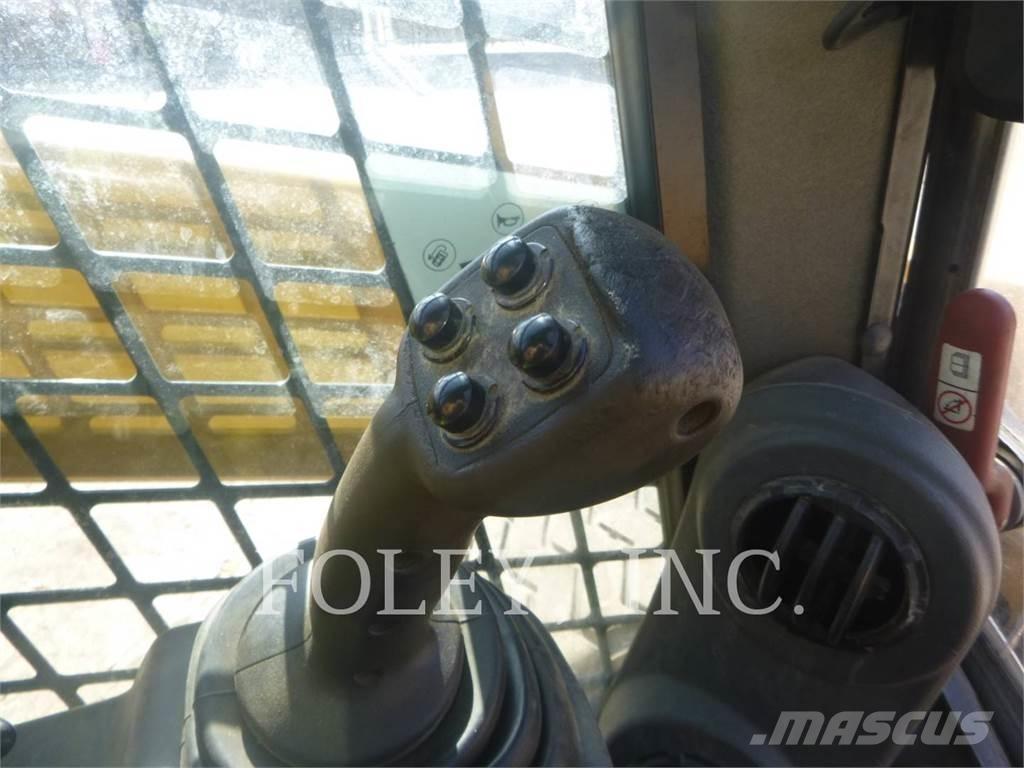 CAT 272D Φορτωτάκια