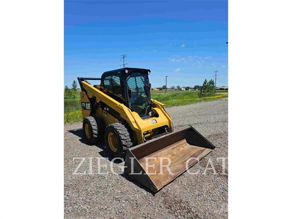 CAT 272D2 Φορτωτάκια
