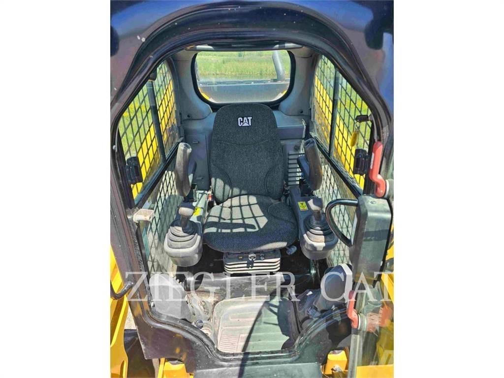 CAT 272D2 Φορτωτάκια