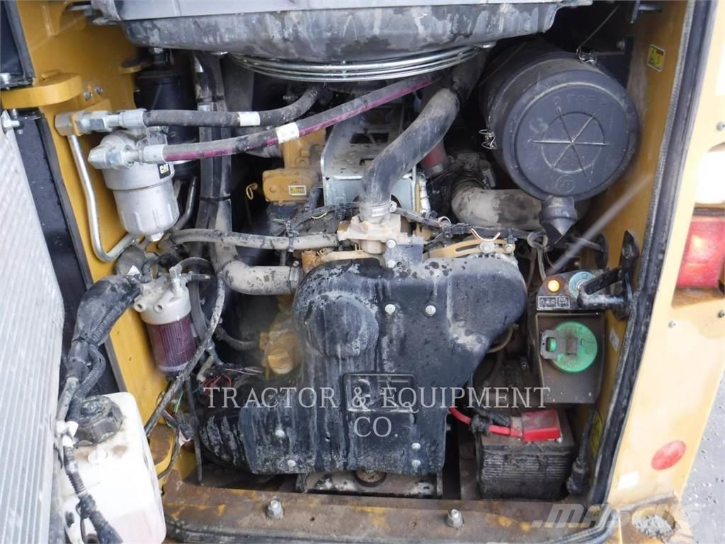 CAT 272D2 H2CB Φορτωτάκια