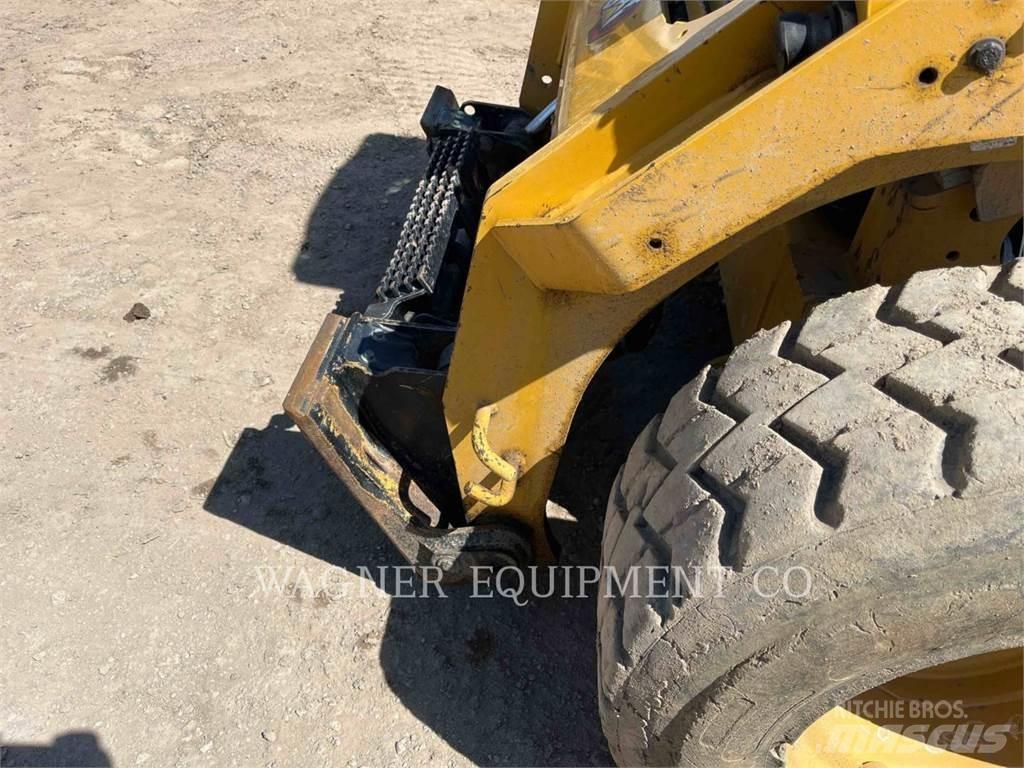 CAT 272D3 Φορτωτάκια
